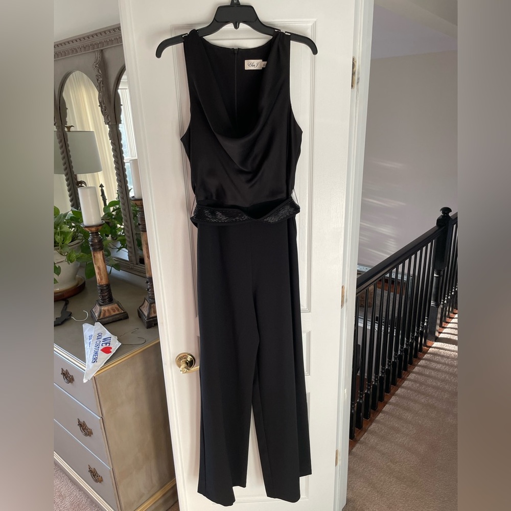 Sexy black jumpsuit!
